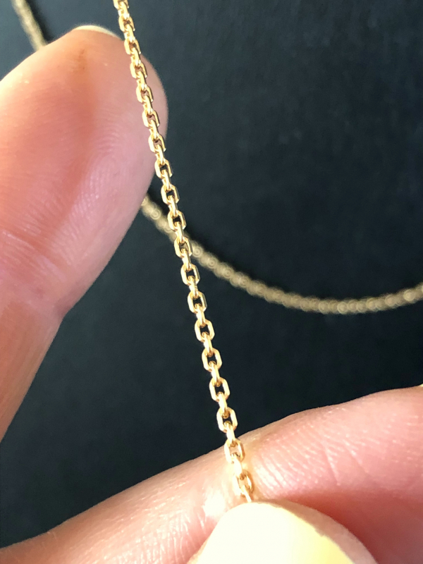 8 kt guldkæde nærbillede
