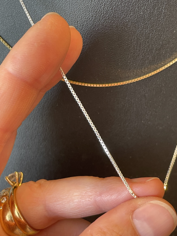 Veneziakæde i sølv - closeup