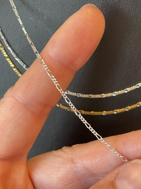 Figaro kæde helt tæt på