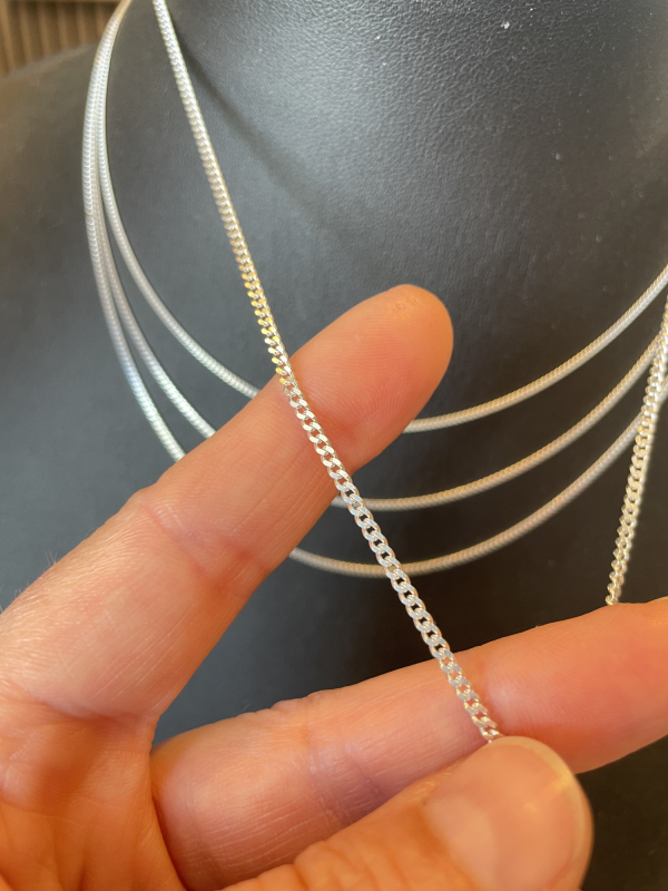 Panserkæde helt tæt på