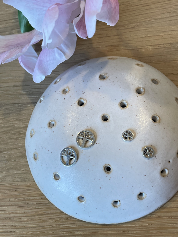 Livstræ ørestikker i holder