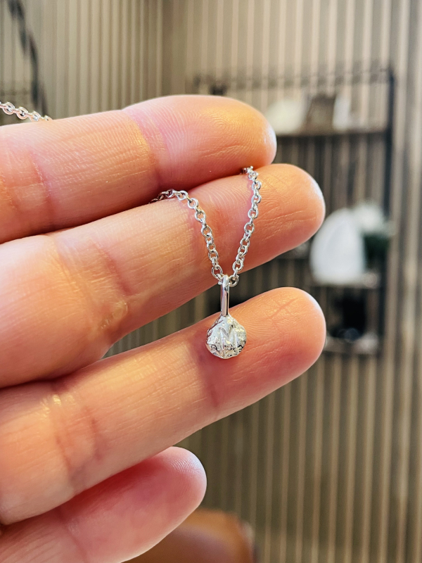 Sølv nugget vedhæng m bogstav