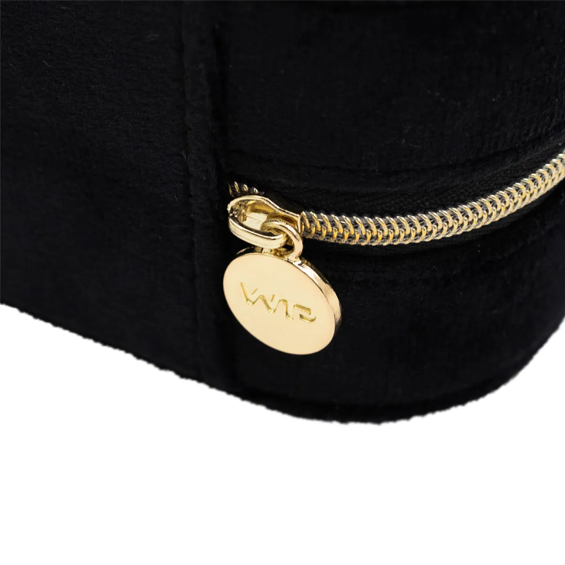 Sort velour smykkeskrin detalje