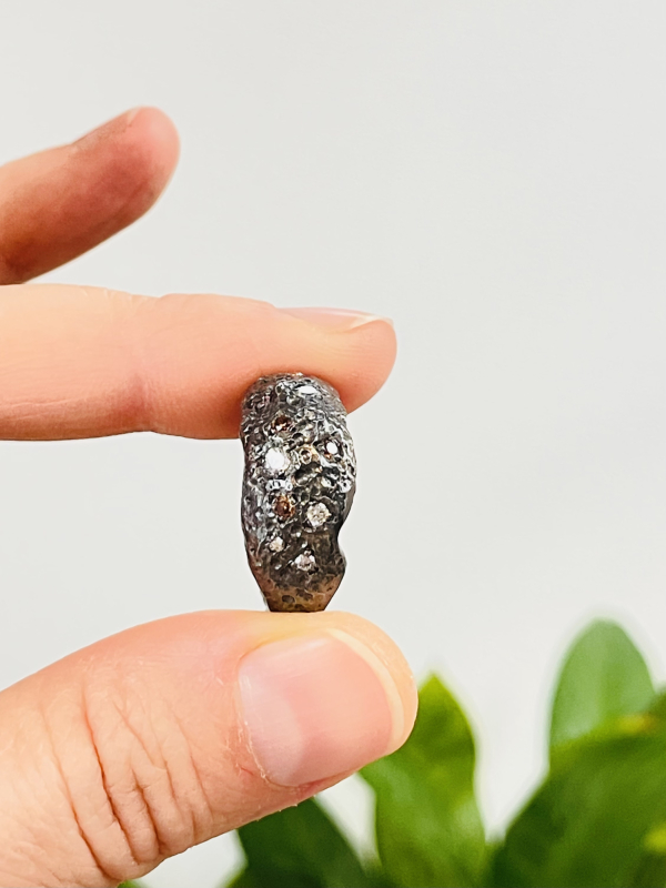 Oxideret rustik sølvring med sten